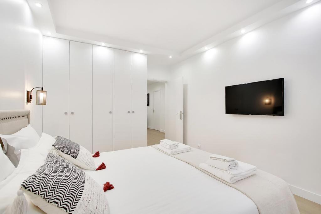 פריז Trocadero/ Eiffel Tower - 3 Bedrooms- All New! מראה חיצוני תמונה